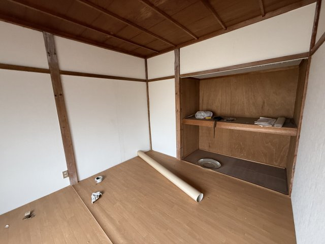 2026/4/21新規　戸建　高山市江名子町　370万の洋室