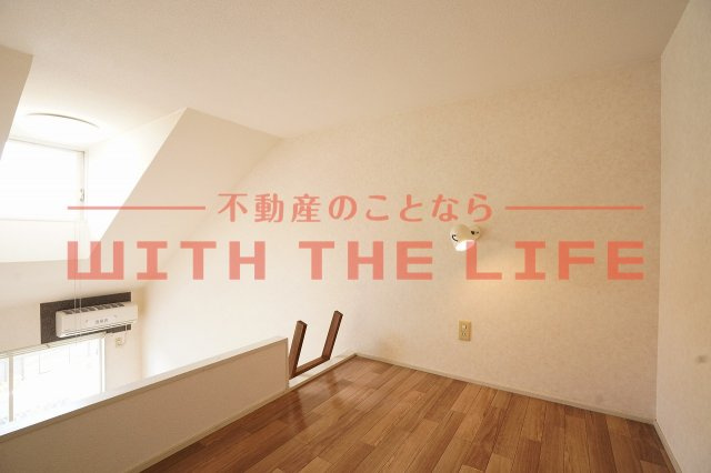 シャトレ隈【キャッシュバック対象物件】の洋室|明るい洋室です