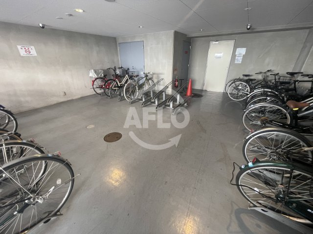 クリスタルグランツ新大阪の設備|クリスタルグランツ新大阪　駐輪場