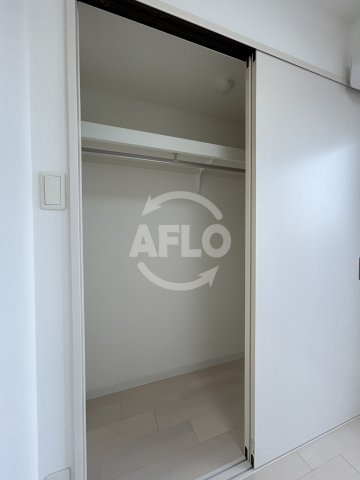 エムコート江坂の収納|クローゼット