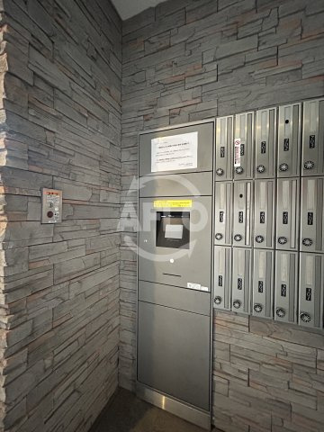 エムコート江坂のその他|宅配ボックス