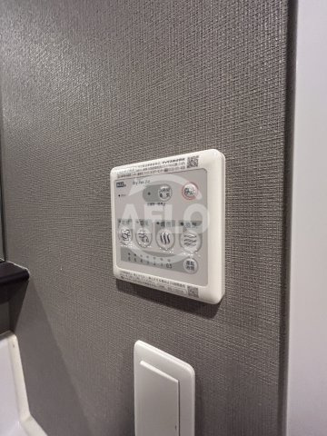 ミュプレ江坂(旧:ベルフェリーク江坂)の洗面所|ミュプレ江坂　浴室乾燥機