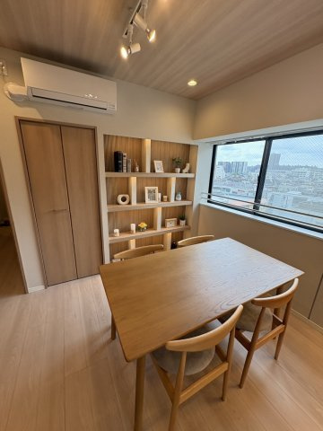 スカーラ台東根岸のダイニング
