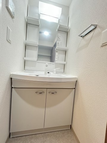 NEコート甲南町の洗面所