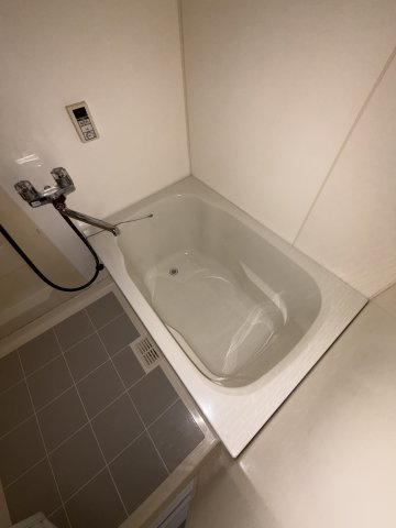潮見台マンションの浴室