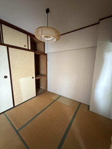 潮見台マンションの和室
