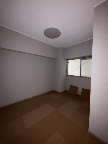 潮見台マンションの寝室