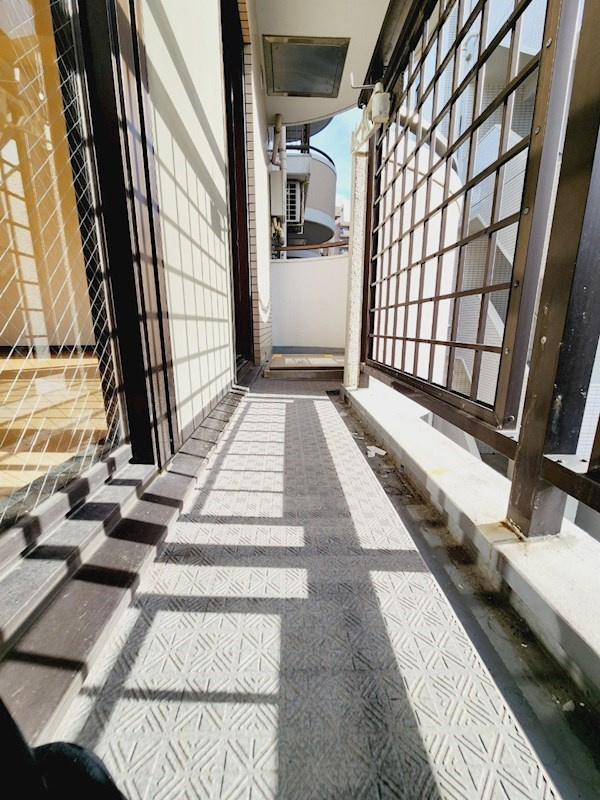 モアフィールド天神南のバルコニー
