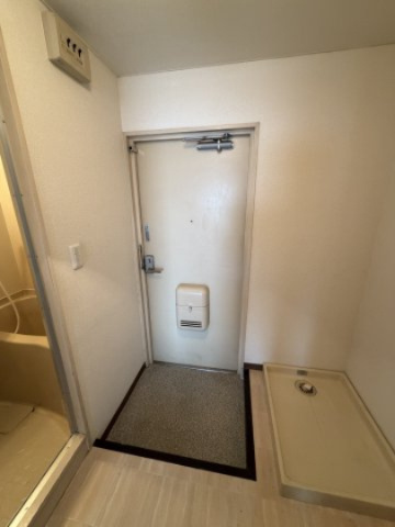 ヴィラン橋本の玄関
