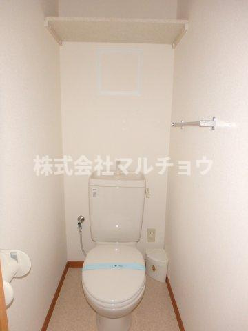 コーポラス・栄Ⅱのトイレ|ゆったりとした空間のトイレです