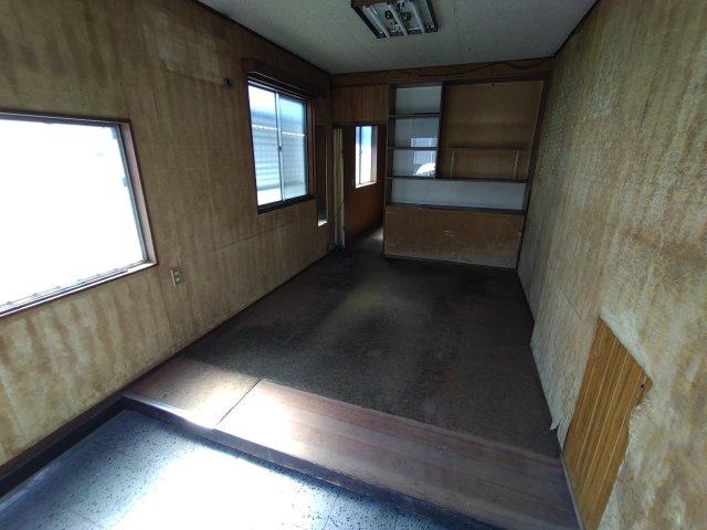  | 荒田町戸建倉庫
