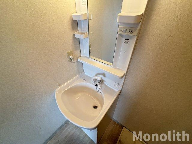 アンプルールフェールルミエール富木の洗面所