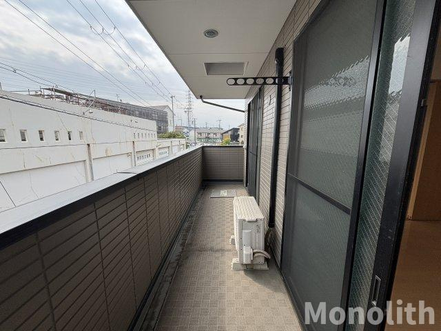 アンプルールフェールルミエール富木のバルコニー
