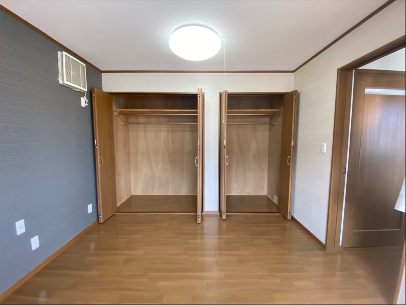 売中古戸建　三島市富士ビレッジの収納|収納スペースがしっかり確保されており、部屋を広々と使えます。子どものおもちゃや学習品をまとめて収納しておけば、自分で片付ける習慣が身につきますね。