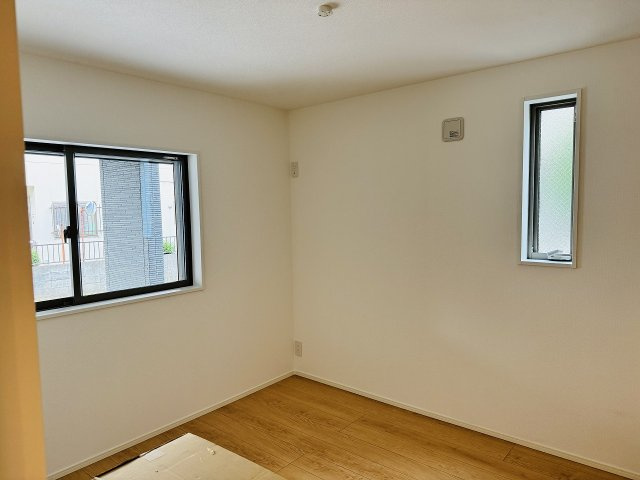 八王子市　元横山町　新築一戸建ての洋室|～1階4.9帖のサービスルーム～
