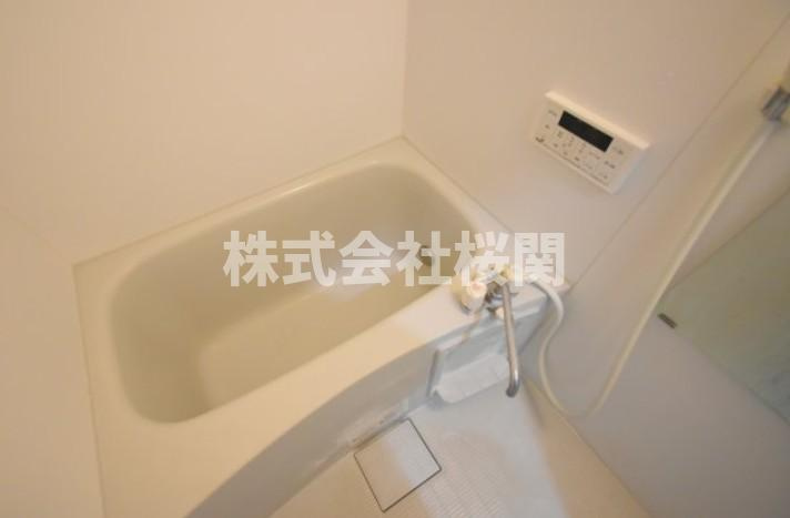 ヨコハマベイジーニアスマエストロの浴室