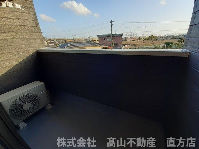 北九州市八幡西区楠橋下方１丁目のアパートのバルコニー