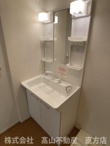 北九州市八幡西区茶屋の原１丁目のアパートの洗面所