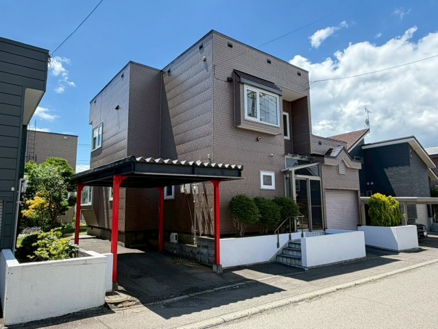 上野幌1条6丁目の外観