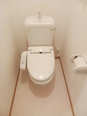 清潔感のあるトイレです