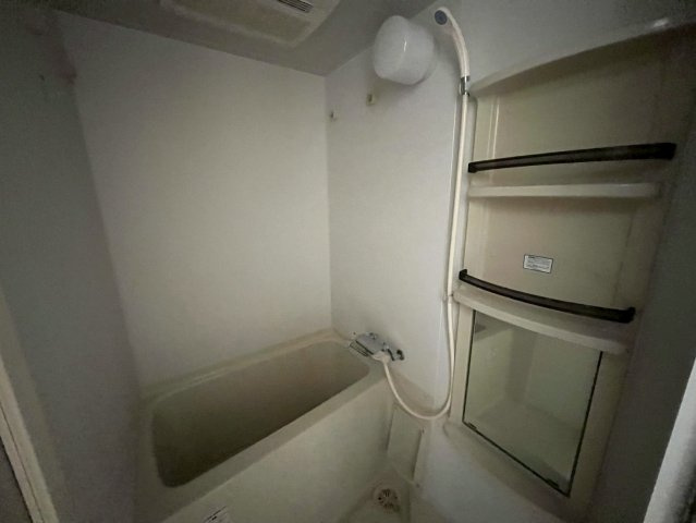 ヴァンデュール名古屋御器所の浴室