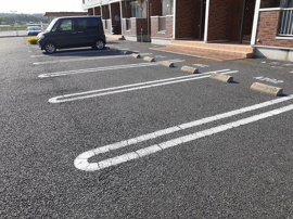 駐車場があるので、車を買う予定の方も安心です