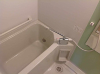 コンパクトで使いやすいお風呂です