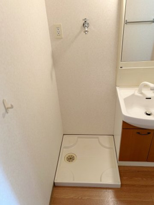 【設備】 | モンブランコート | 同型別室の写真※左右反転となります。
