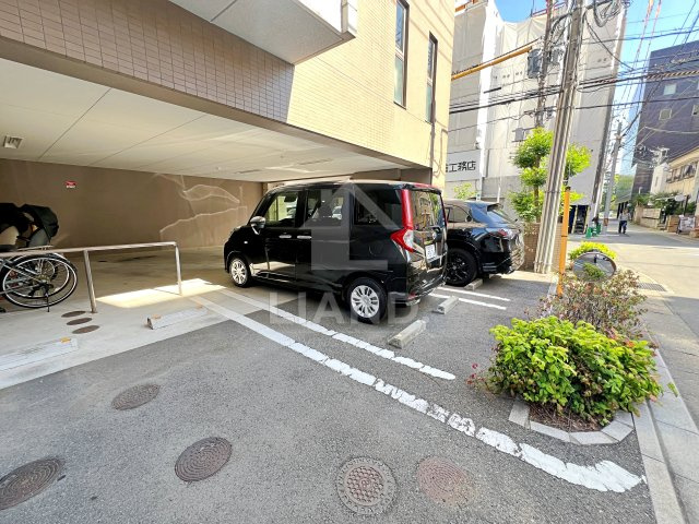 Raffina大濠　舞鶴小学校区の駐車場|Raffina大濠