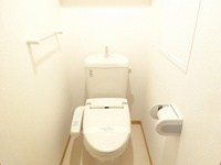 コンパクトで使いやすいトイレです