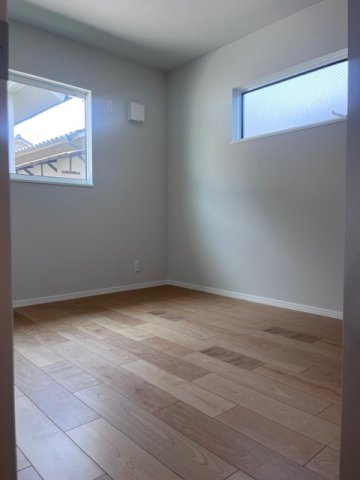 本浦町新築戸建て住宅の洋室