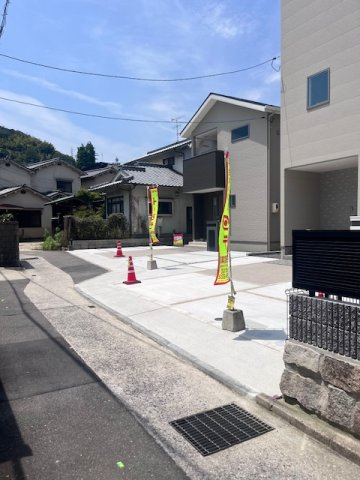 本浦町新築戸建て住宅の駐車場