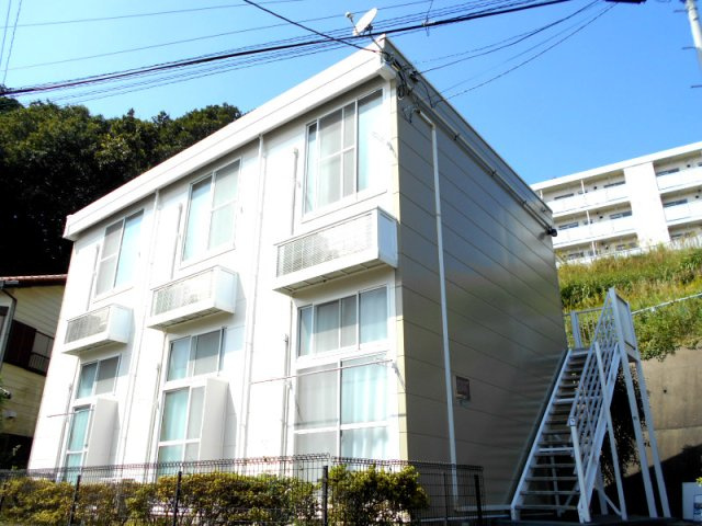 落ち着いた雰囲気の外観です