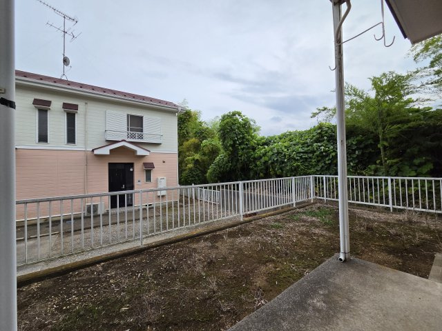 町田市金井５丁目のテラスの庭