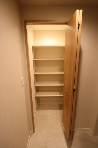 La neige 中山下の収納