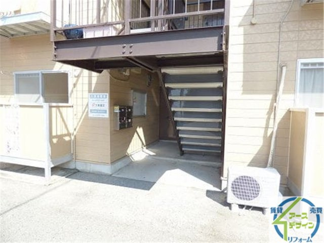 中尾弐番館Ｂ棟の外観
