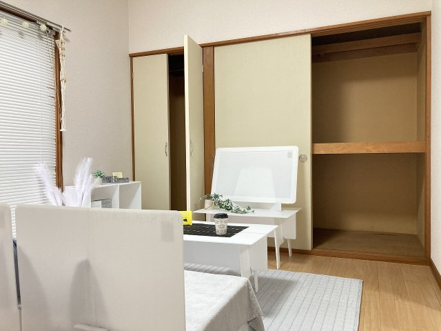 メゾンフセキの洋室|別室写真、家具設置イメージ