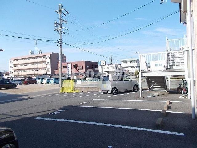 岐南ハイツＡの展望|駐車場があります