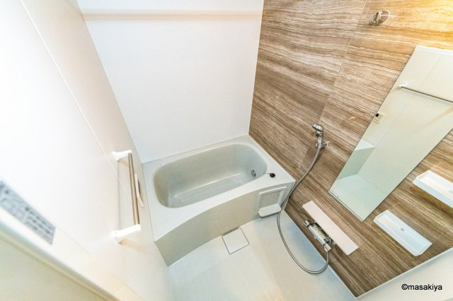 アガパンサス　Ⅱの浴室