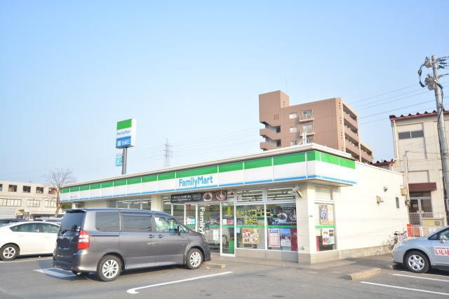 【周辺】 | シエロ．ガーデン．ツダ　Ｃ | ファミリーマートまで750m
