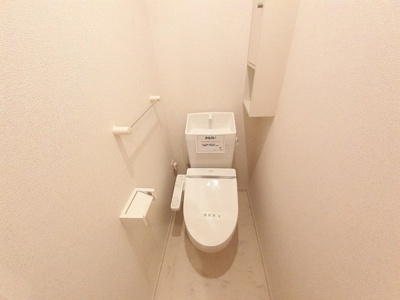 【トイレ】 | ウエスト　ヒルズⅢ | シンプルで使いやすいトイレです