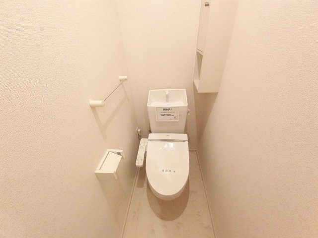 【トイレ】 | ウエスト　ヒルズⅢ | シンプルで使いやすいトイレです