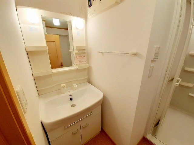 【洗面所】 | ジュネス馬場Ａ | 忙しい朝には欠かせない洗面所です