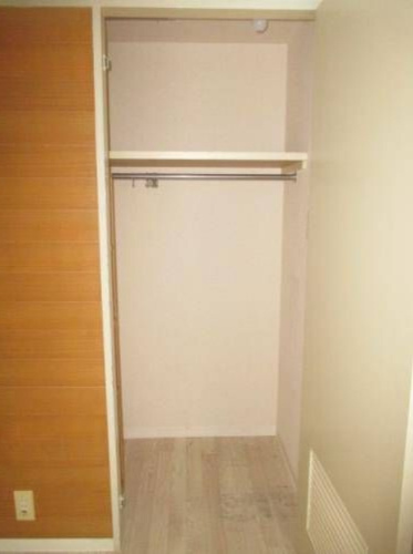 大和市柳橋２丁目の賃貸マンションの収納