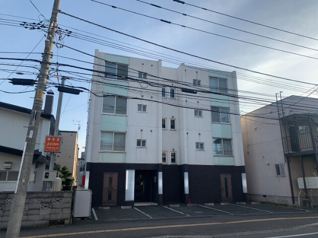 フェリーチェ北３０条