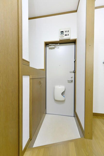 プレサージュの玄関
