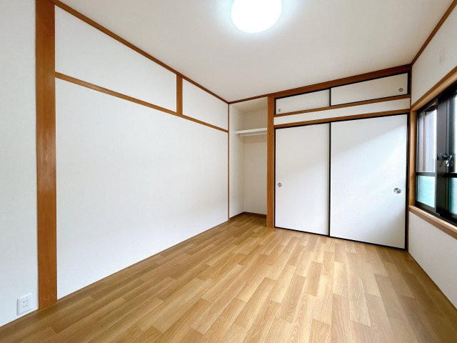 リフォーム中古戸建　各務原市鵜沼丸子町2丁目　昭和55年築の洋室