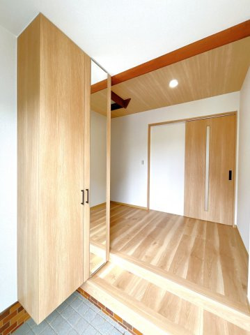 リフォーム中古戸建　各務原市鵜沼丸子町2丁目　昭和55年築の玄関