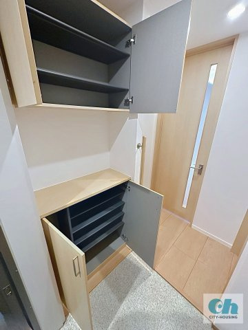 コモーダ大森南 202号室の収納