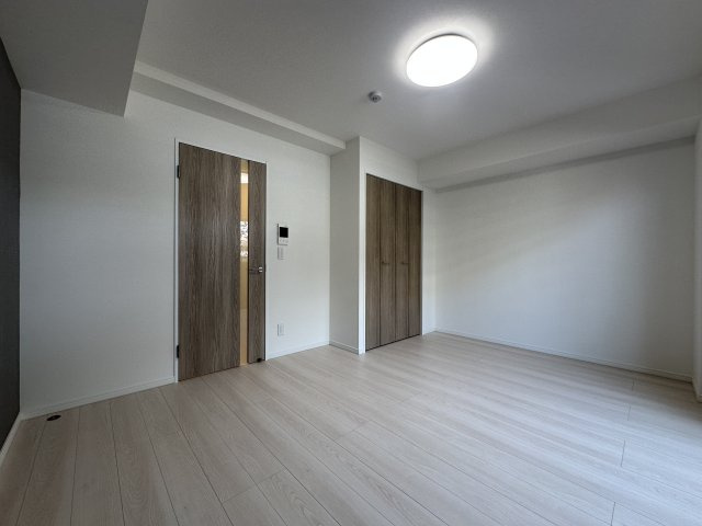川崎市多摩区宿河原６丁目の賃貸マンションの居間・リビング